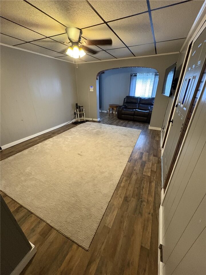 Property Photo:  232 Thornton Aly  PA 15417 