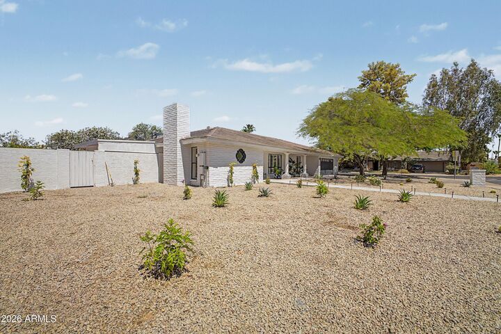 Property Photo: 13016 N 1st Place AZ 85022