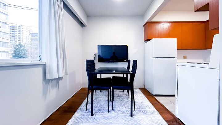 Property Photo:  1925 Nelsonstreet 109  BC V6G 1K9 