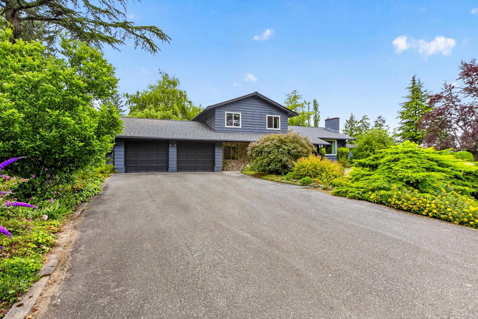 Property Photo: 22979 71A Avenue BC V2Y 2K1