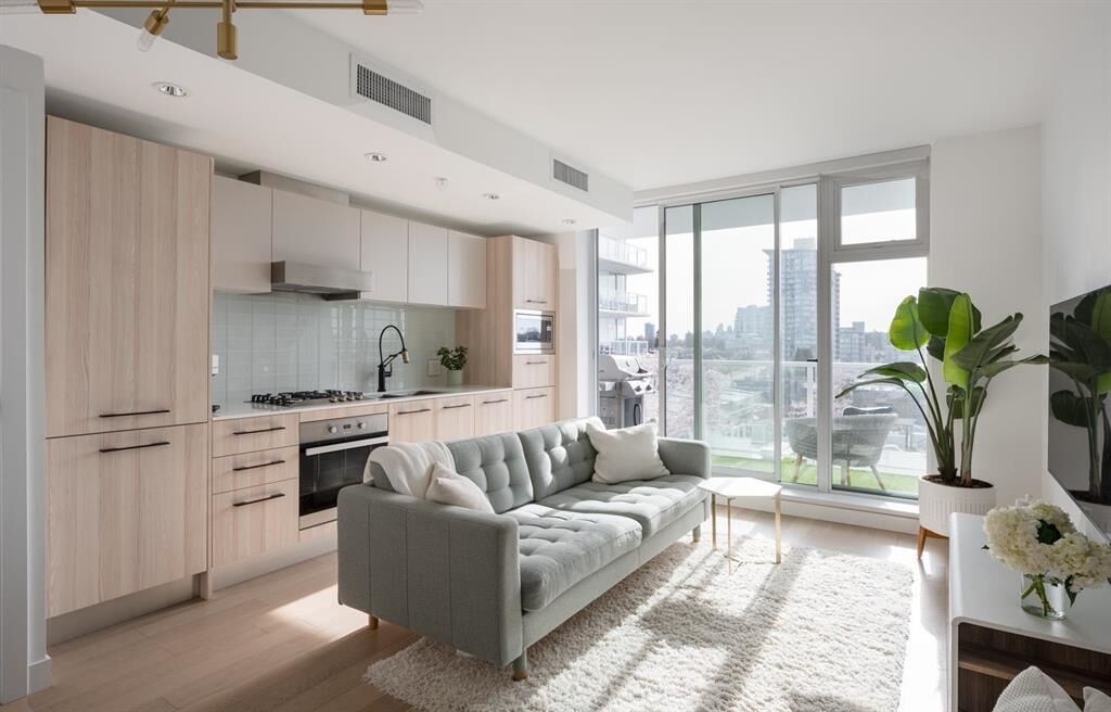 Property Photo:  2221 E 30th Avenue 903  BC V5N 0G6 