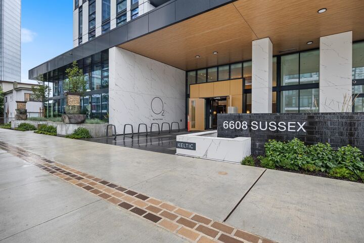 Property Photo: 6608 Sussex Avenue 1506 BC V5H 3B1