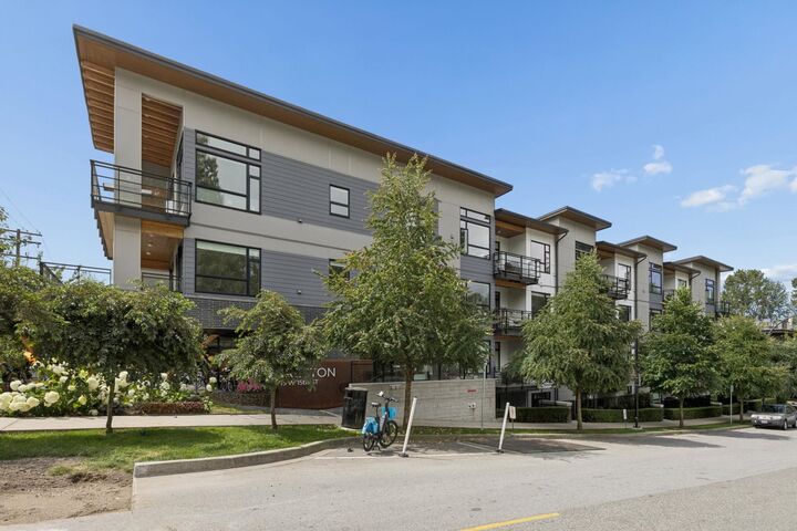 715 W 15th Street 209 — photo 1