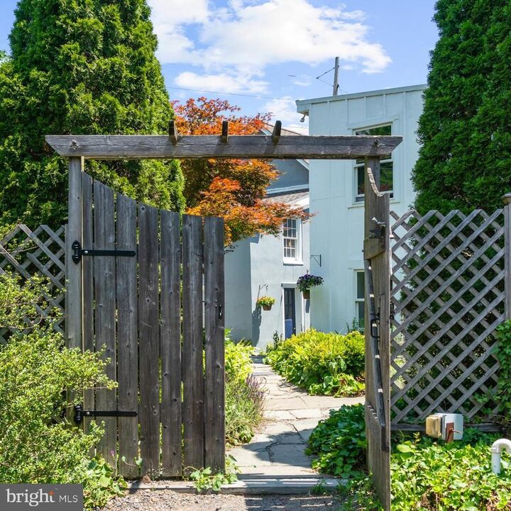 Property Photo:  4075 Branches Lane  PA 18902 