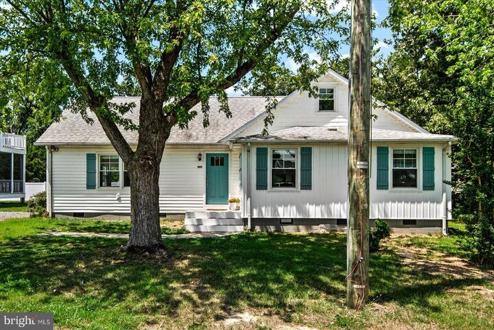 Property Photo: 505 Monroe Bay Avenue VA 22443