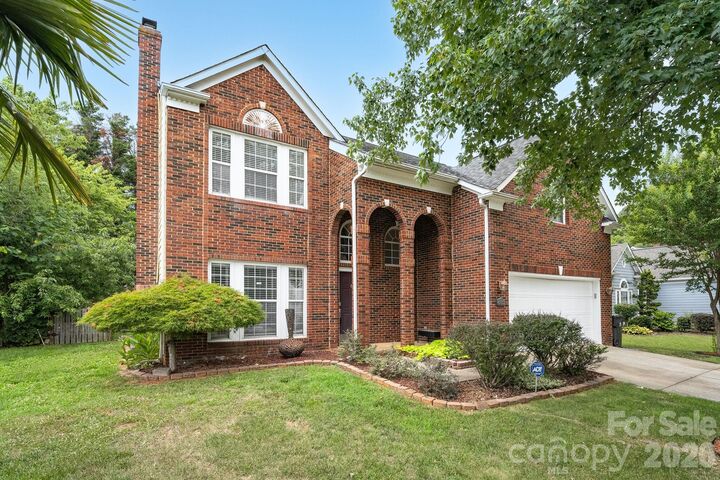 Property Photo: 6813 Neuhoff Lane NC 28269