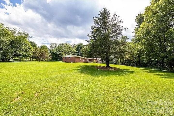Property Photo: 96 Rolling Hills Road NC 28759