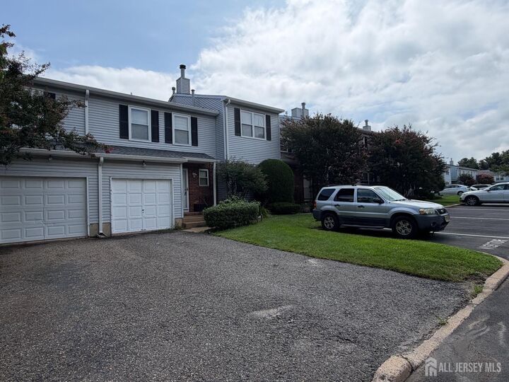Property Photo:  99 Brookview Circle  NJ 08831 