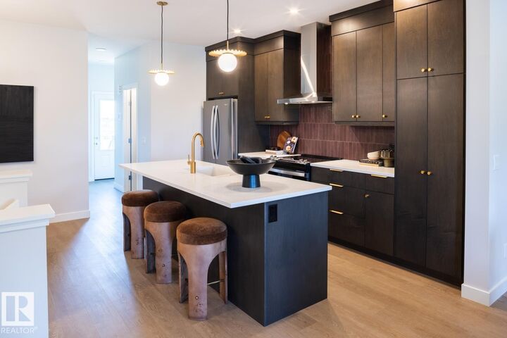 Property Photo: 284 Paterson Li SW AB T6W 5V2