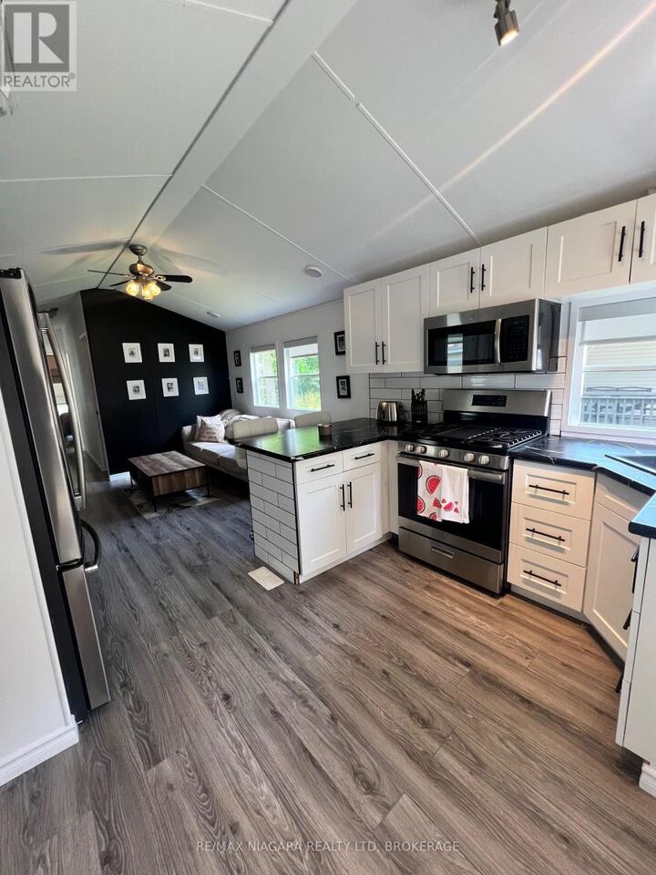 Property Photo: 22 Hickory Lane ON L0S 1R0