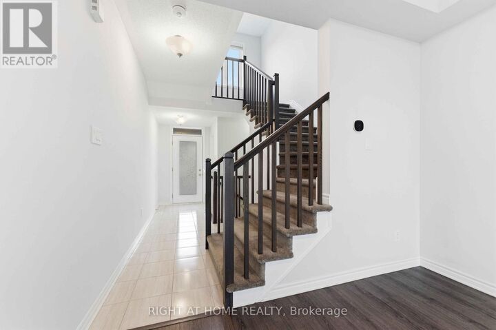 Property Photo: 404 Edgevalley Court ON K2S 2R3