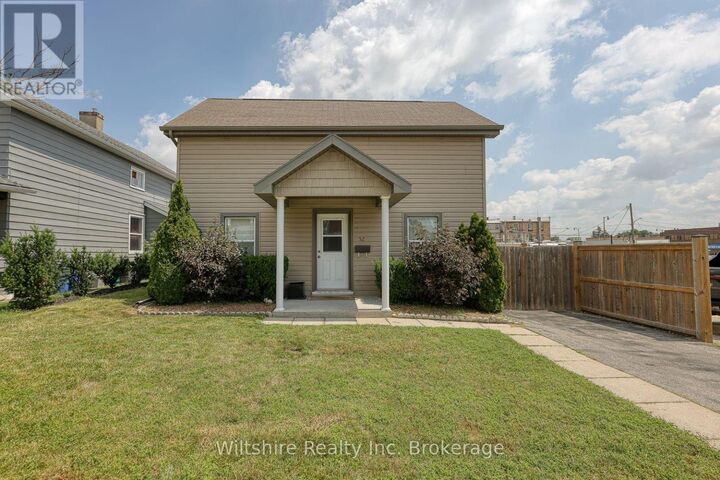 52 Bidwell Street — photo 1