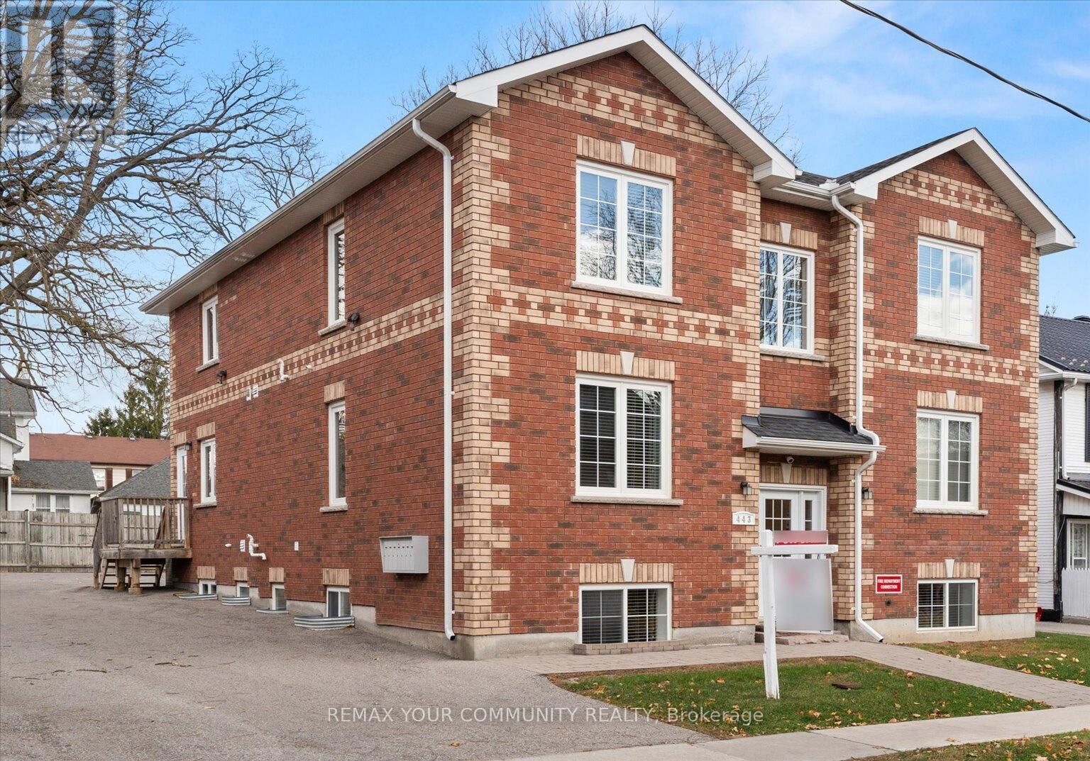 Property Photo:  443 Timothy Street  ON L3Y 1P7 