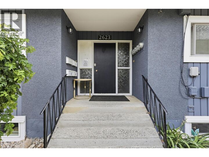 Property Photo: 2623 Parkview Drive BC V2B 7J5