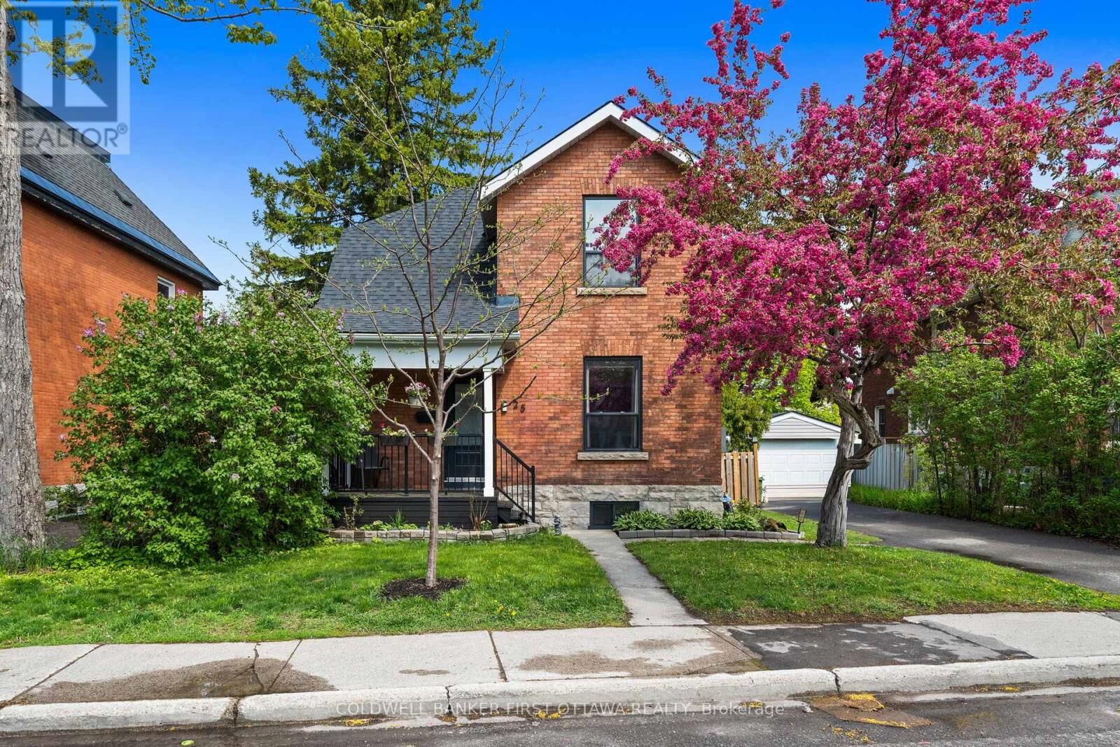 Property Photo:  25 Clegg Street  ON K1S 0H5 