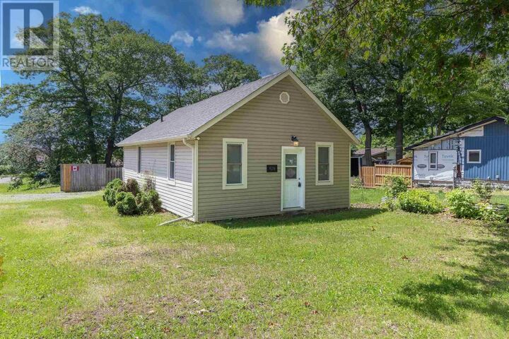 Property Photo:  129 Tilley Rd  ON P6B 3Y8 