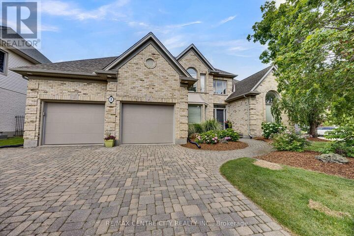 Property Photo:  2 Havenwood Way  ON N6H 5C2 