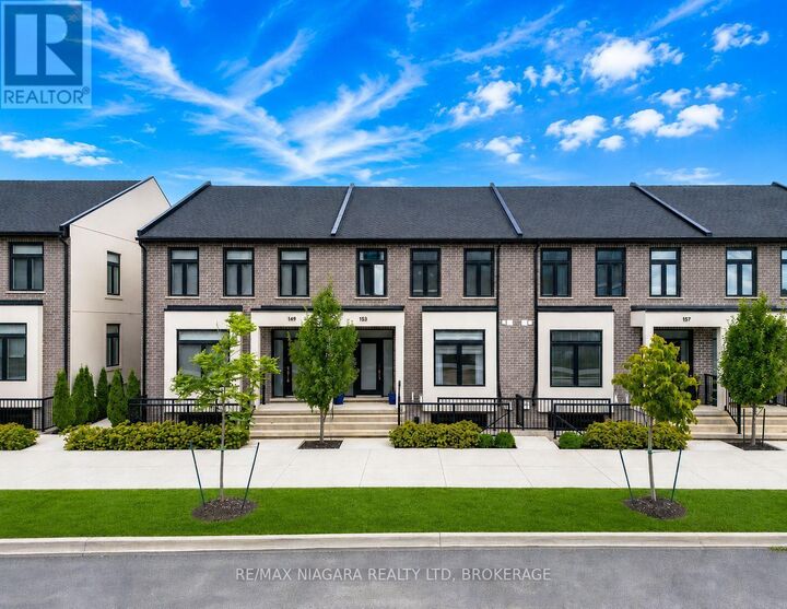 Property Photo: 153 Summersides Boulevard ON L0S 1E6
