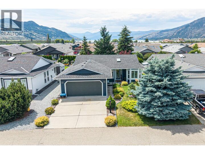 Property Photo: 839 8th Avenue BC V1H 1Z1