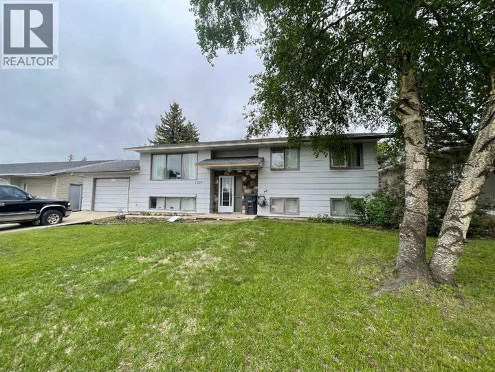 Property Photo: 1020 1 Street West SK S0L 1S0