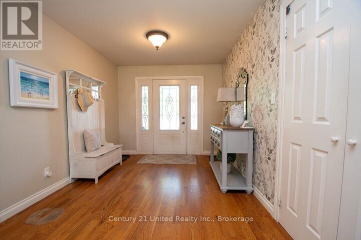 Property Photo: 50 Bay Street ON K0L 1Y0