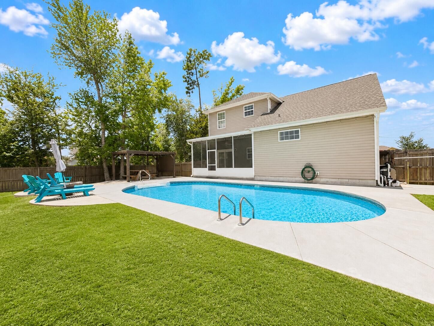 Property Photo: 1009 Delaware Avenue FL 32444