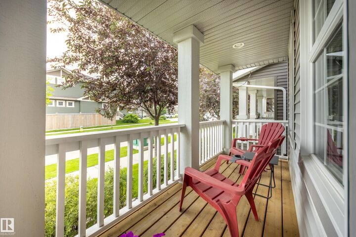 Property Photo:  7987 Erasmus Crescent NW  AB T6M 0S2 