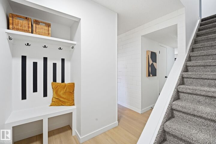 Property Photo:  21 Lakewood Village NW  AB T6K 2B3 