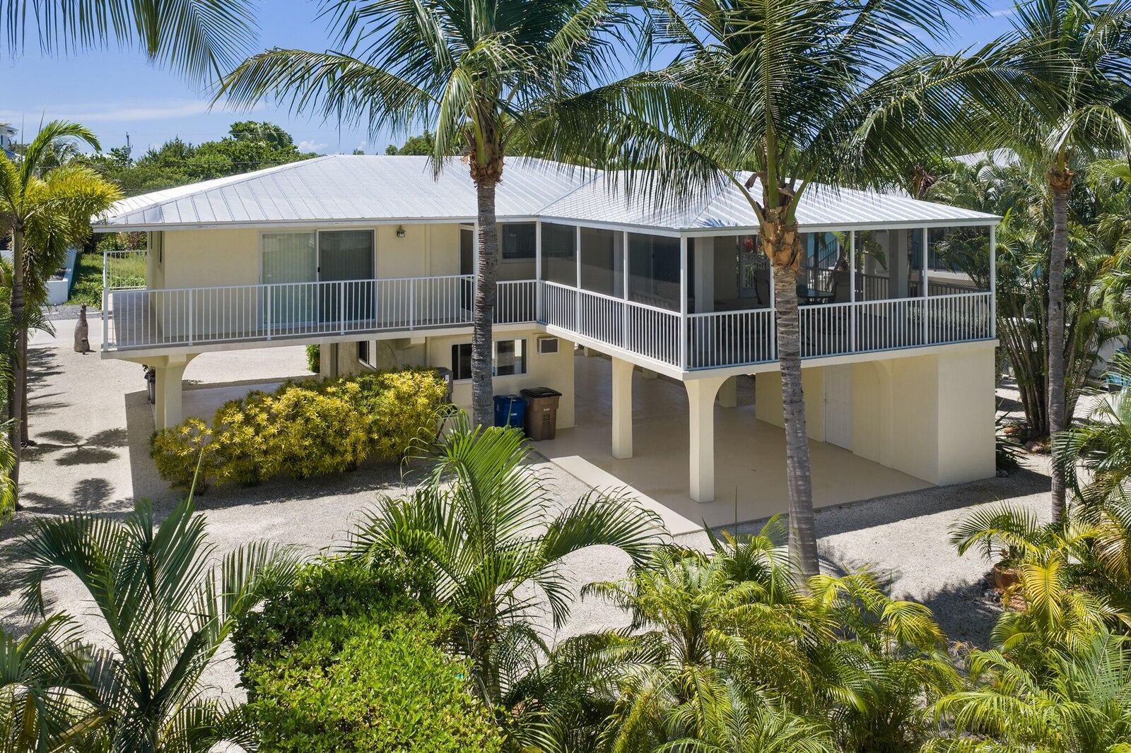 Property Photo: 219 Schooner Lane FL 33050