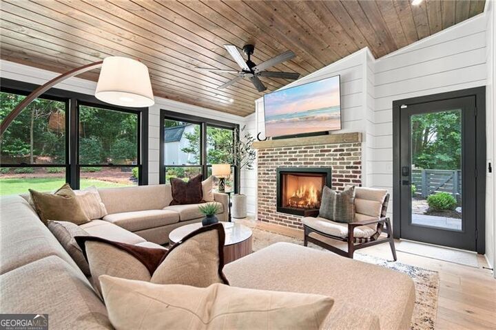 Property Photo:  180 Burnett Way  GA 30009 