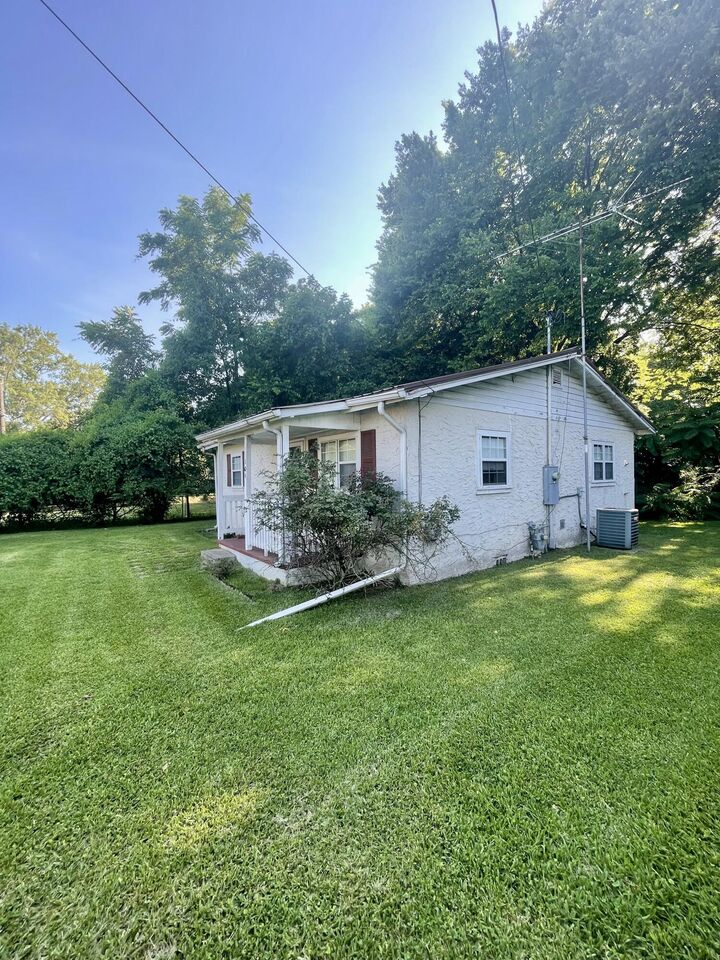 Property Photo:  101 Shaw Street N  GA 30728 