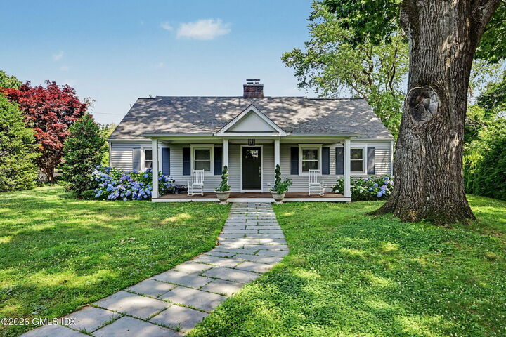 Property Photo:  124 Shore Road  CT 06870 