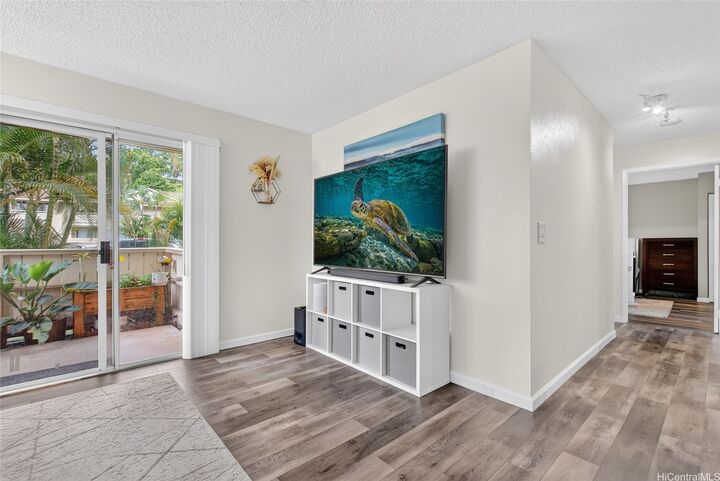 Property Photo:  95-510 Wikao Street M105  HI 96789 