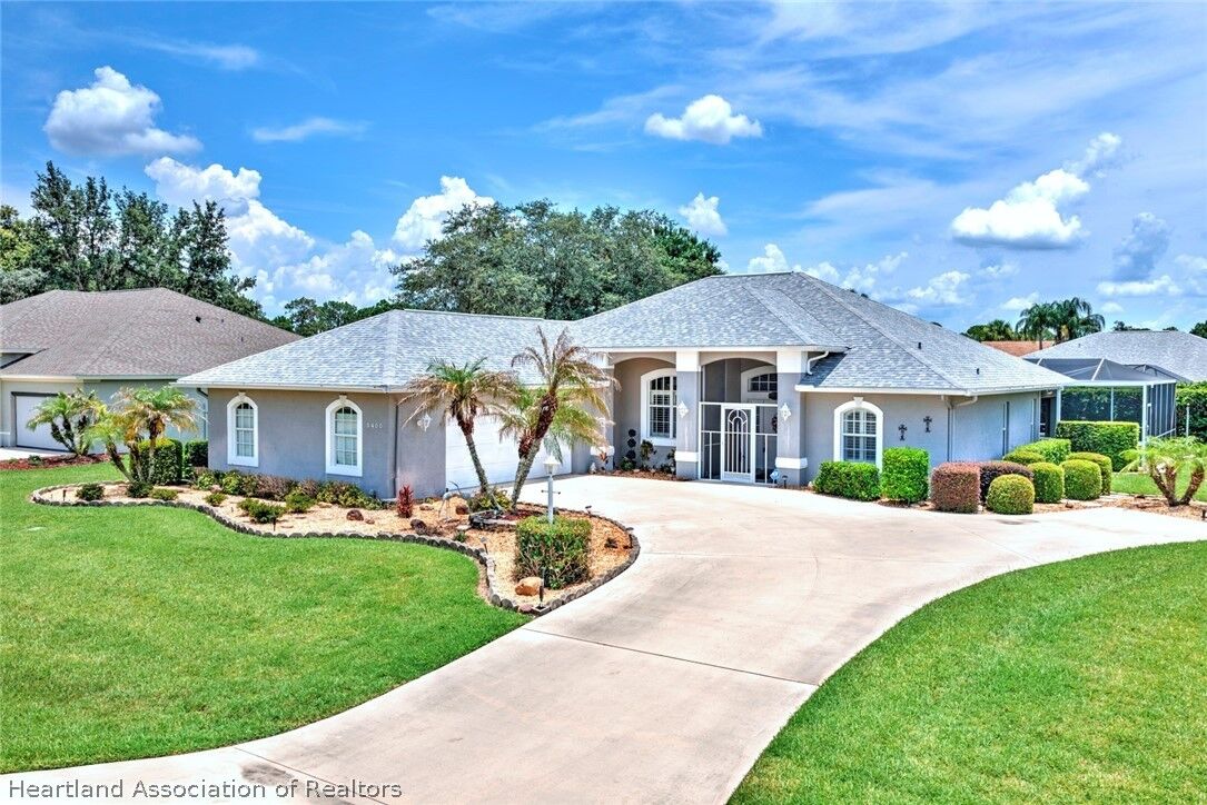 Property Photo: 3400 Manor Drive FL 33872