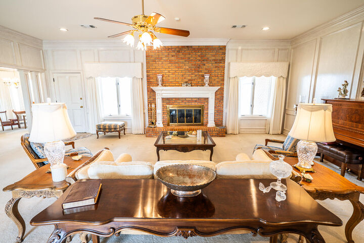 Property Photo:  2210 W Division Street  TX 79364 
