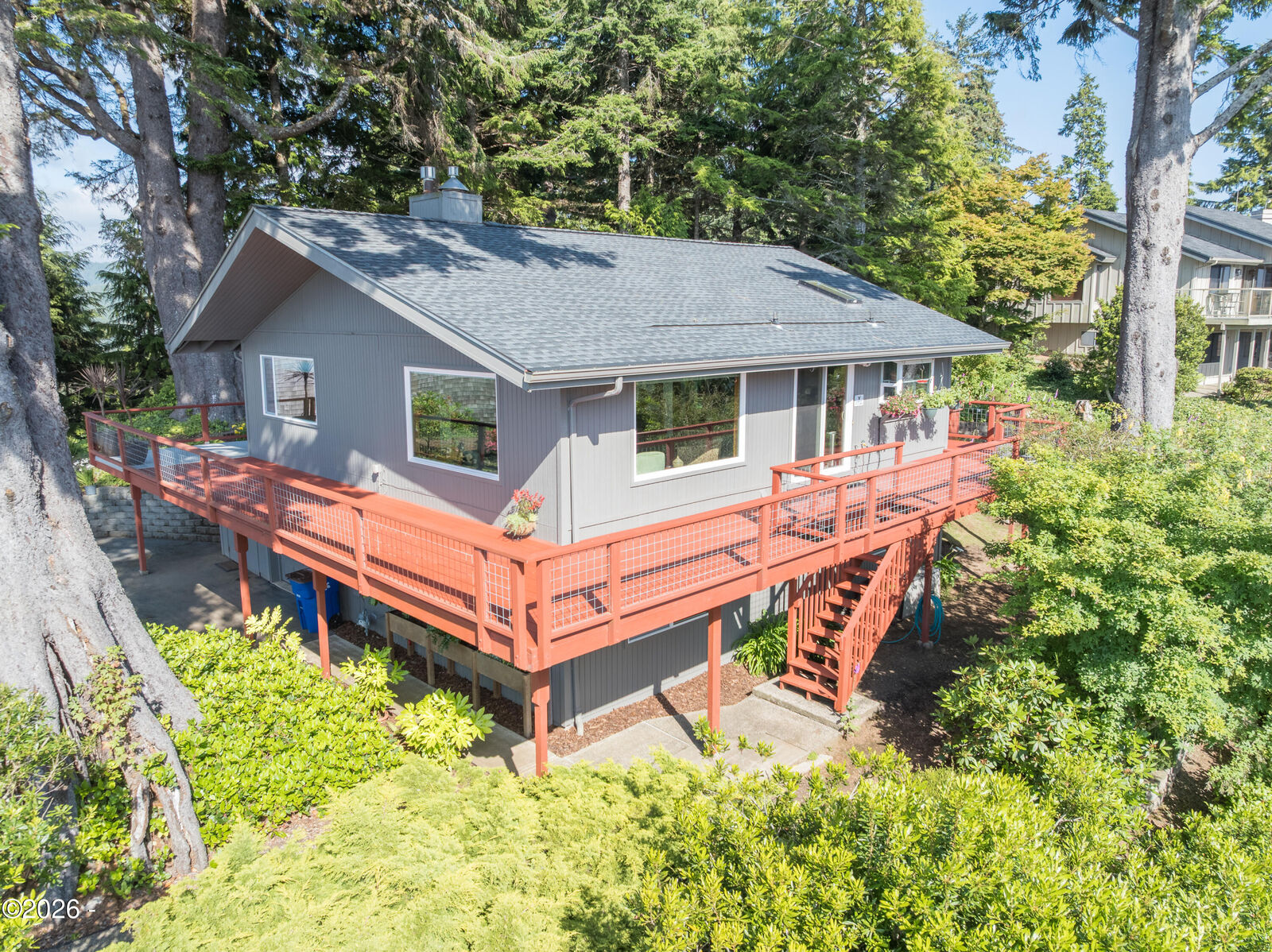 Property Photo: 407 Siletz View Lane OR 97388