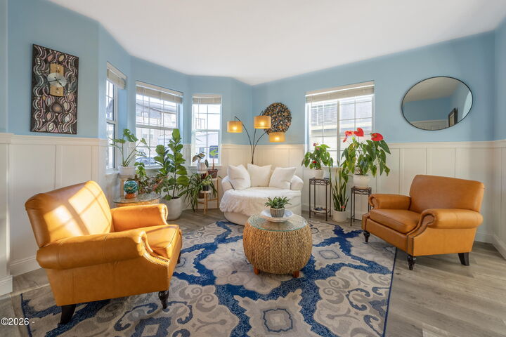 Property Photo:  1615 NW 39th St Street  OR 97367 