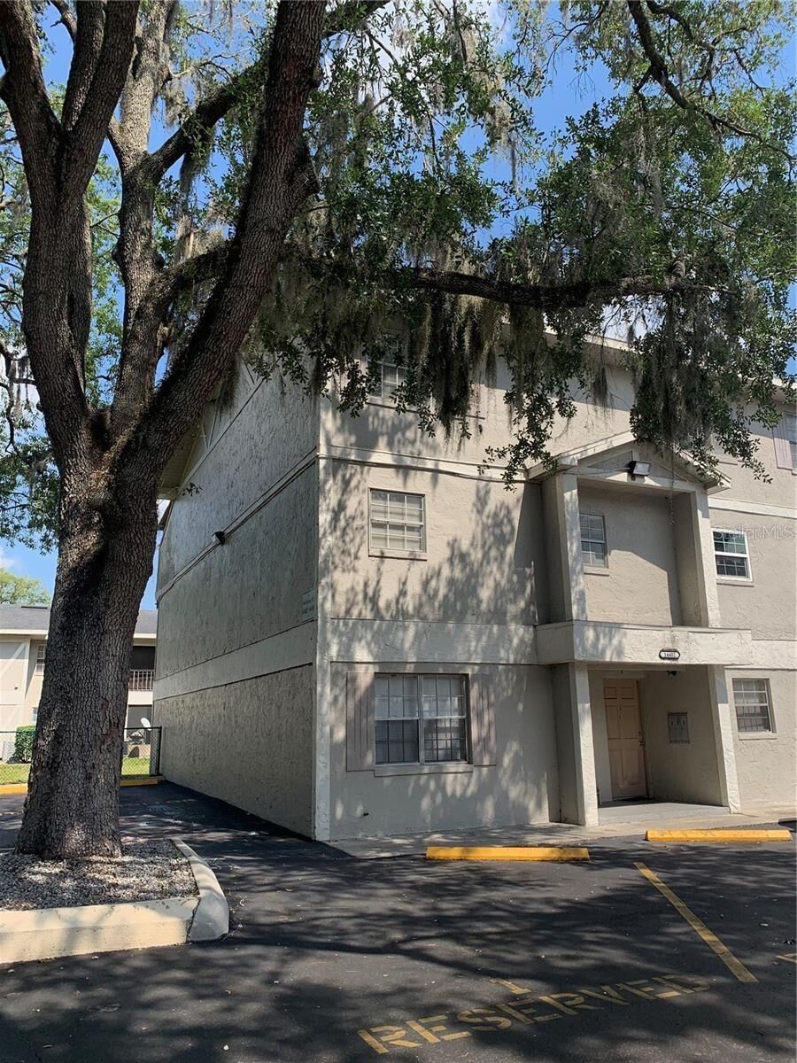 Property Photo:  14402 Reuter Strasse Circle #2  FL 33613 
