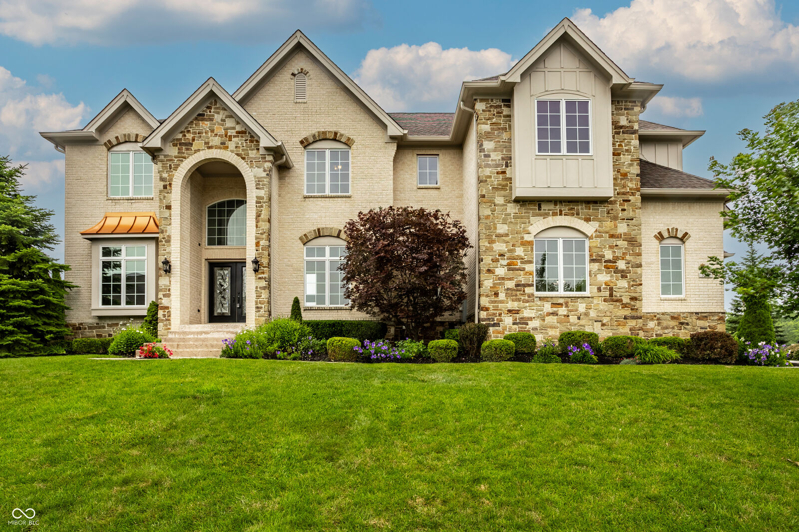Property Photo:  3272 Homestretch Drive  IN 46032 