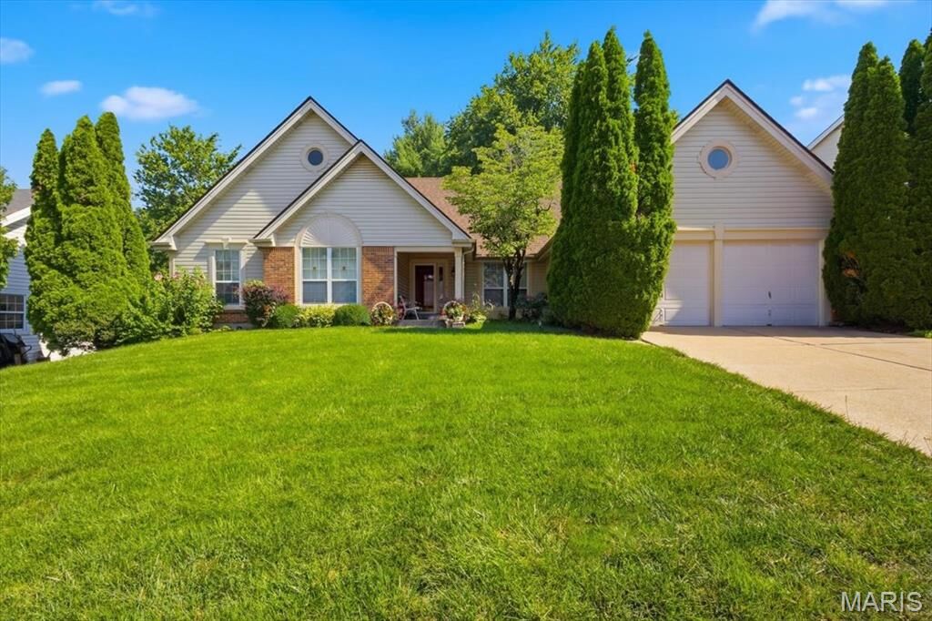 Property Photo:  12939 Broadridge Lane  MO 63033 