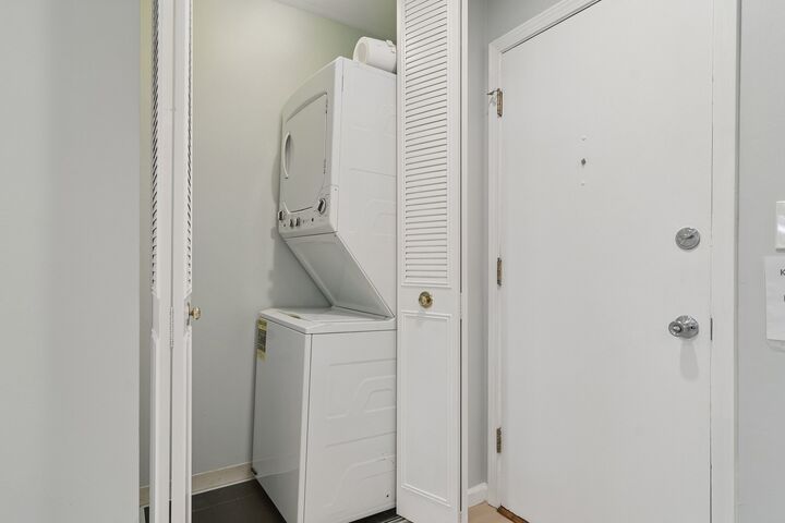 Property Photo: 706 E Algonquin Road K204 IL 60005