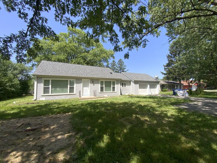 Property Photo:  340 Sanders Road  IL 60062 