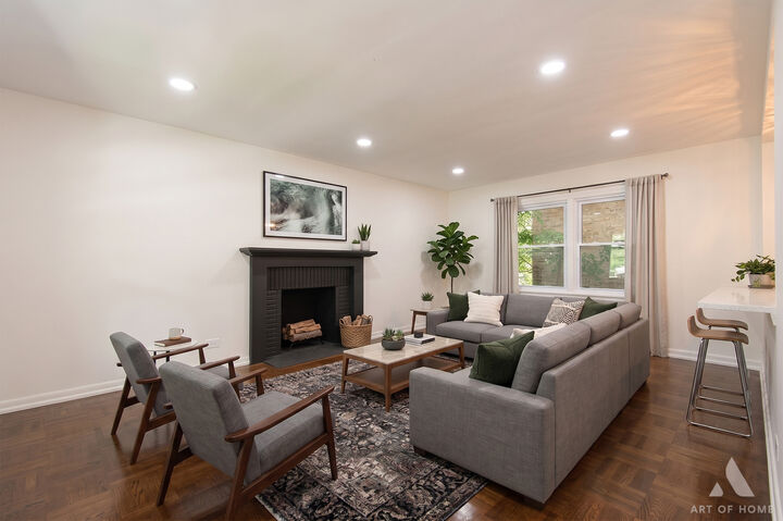 Property Photo: 14201 S Wentworth Avenue IL 60827