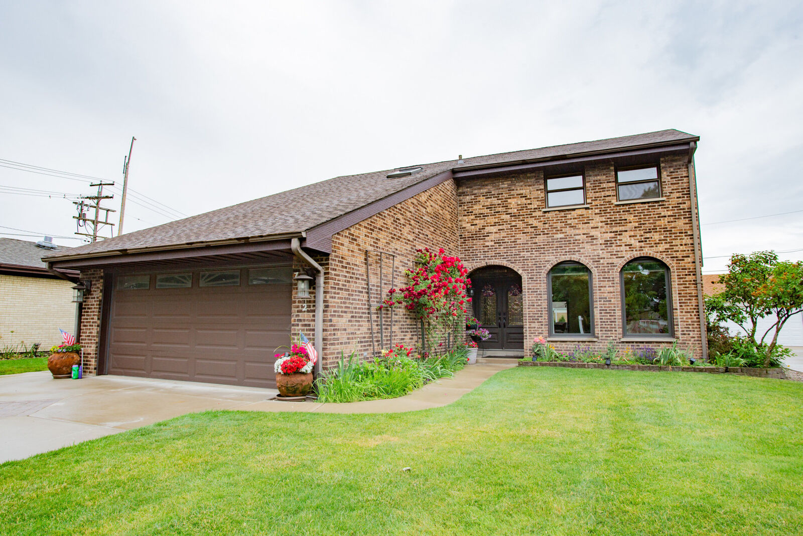 Property Photo: 7022 Birchwood Avenue IL 60714