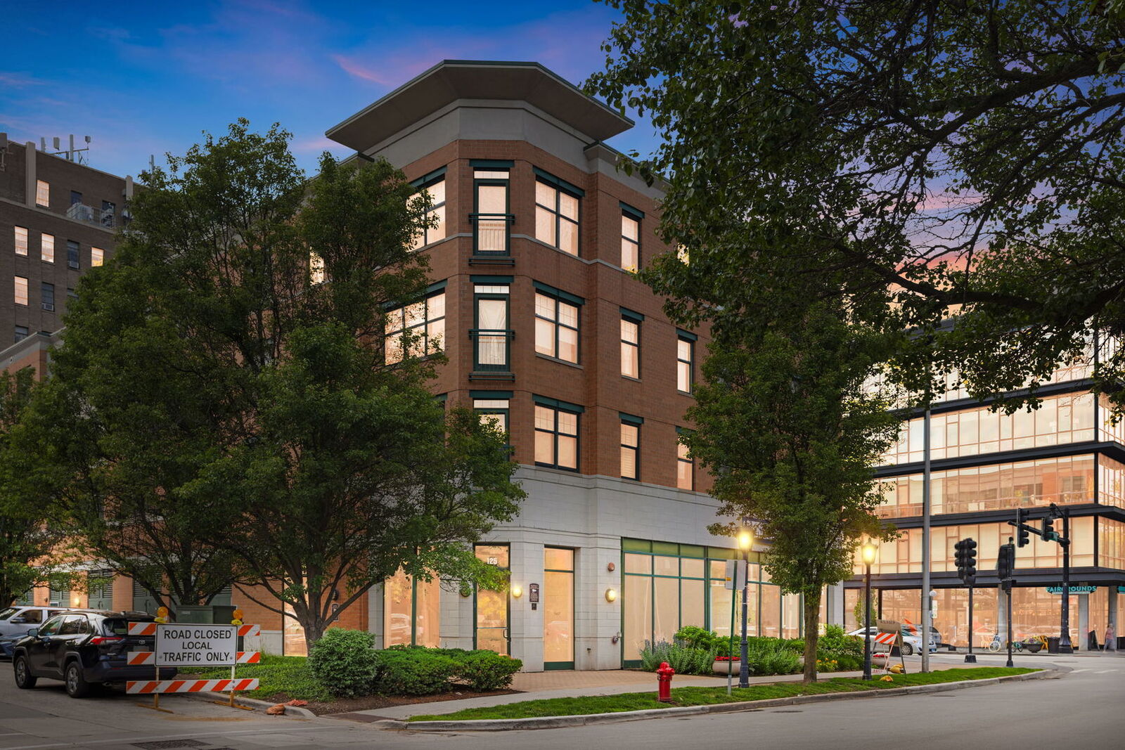 Property Photo: 125 N Euclid Avenue 303 IL 60301