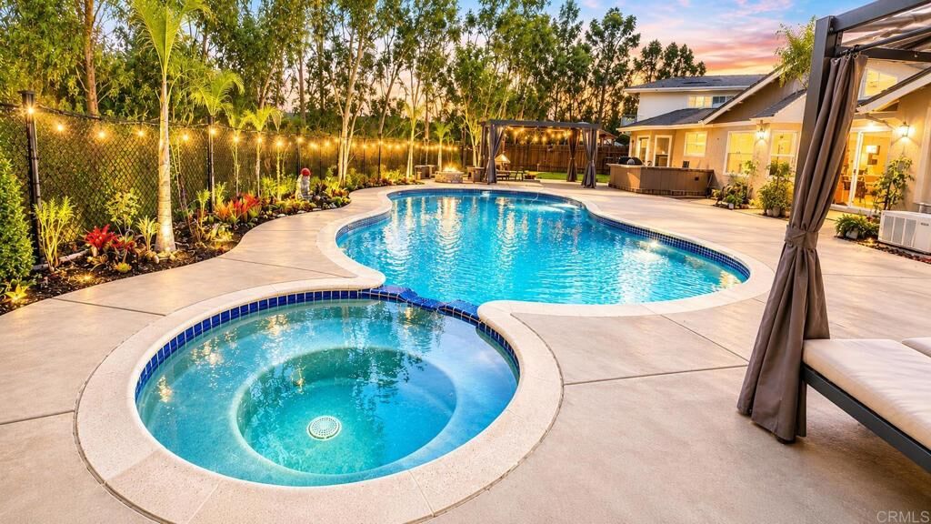 Property Photo:  9927 Dichondra Ct  CA 92131 