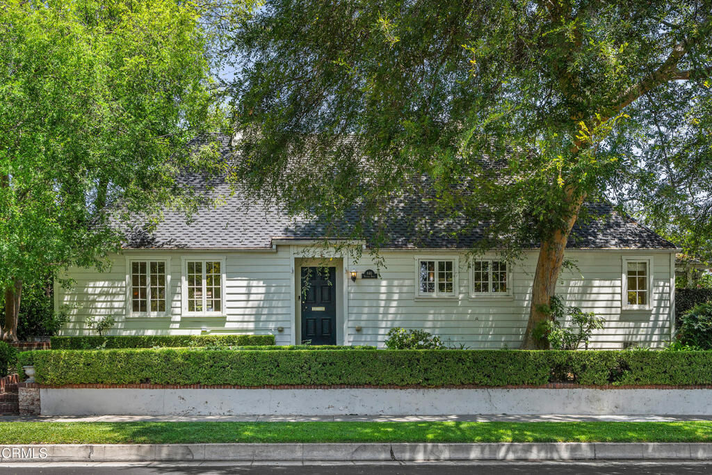 Property Photo: 840 Victoria Drive CA 91104