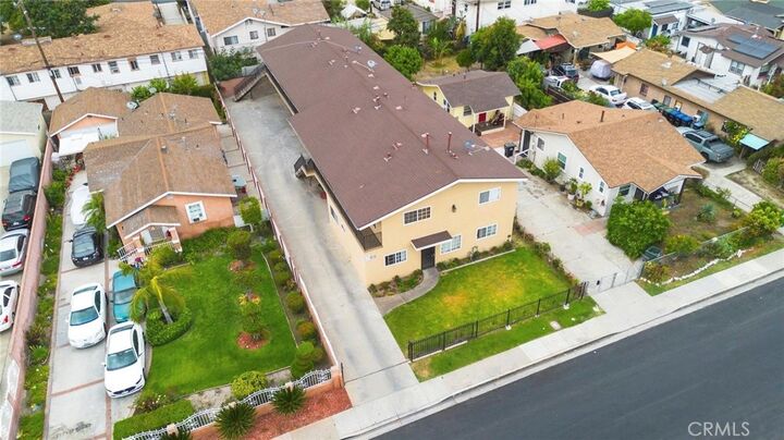Property Photo:  5113 E 60th Place  CA 90270 