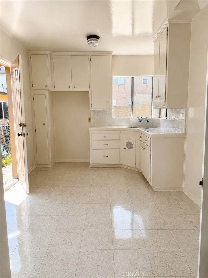 Property Photo:  14711 Oro Grande  CA 91342 