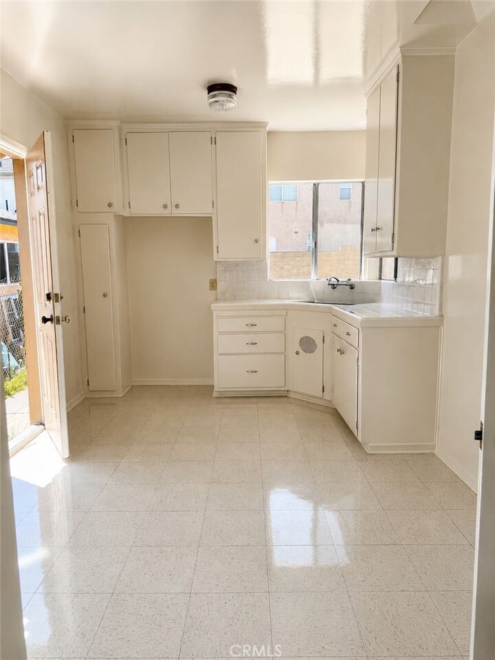 Property Photo:  14711 Oro Grande  CA 91342 